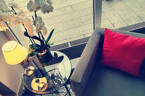 Lobby sitting area - Hotel Belwederski (Warsaw)