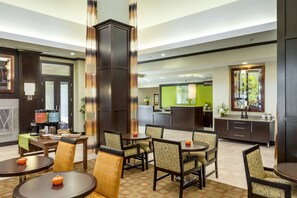 Reception - Hilton Garden Inn Seattle/Bothell (Bothell)