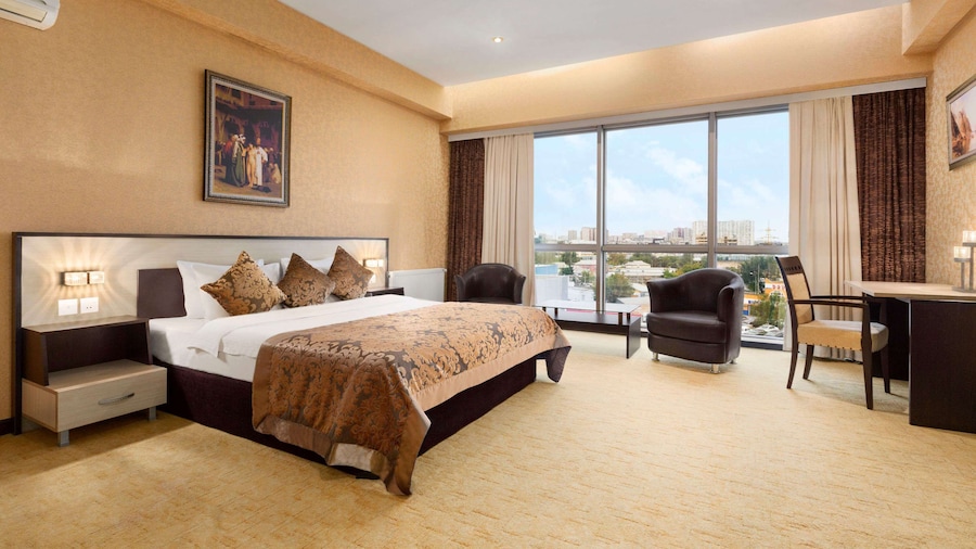 Days Hotel by Wyndham Baku