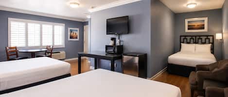 Comfort Quadruple Room, Non Smoking | 1 bedroom, individually furnished, desk, soundproofing
