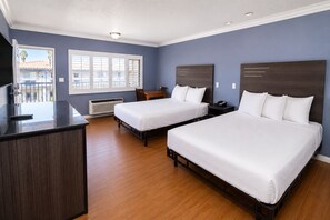 Comfort Quadruple Room, Non Smoking | 1 bedroom, individually furnished, desk, soundproofing - Big A Motel (Orange)