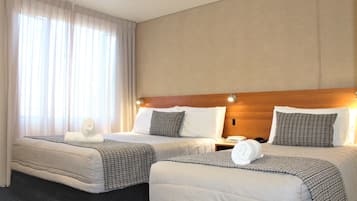 1 habitación, escritorio, cortinas blackout y sistema de insonorización