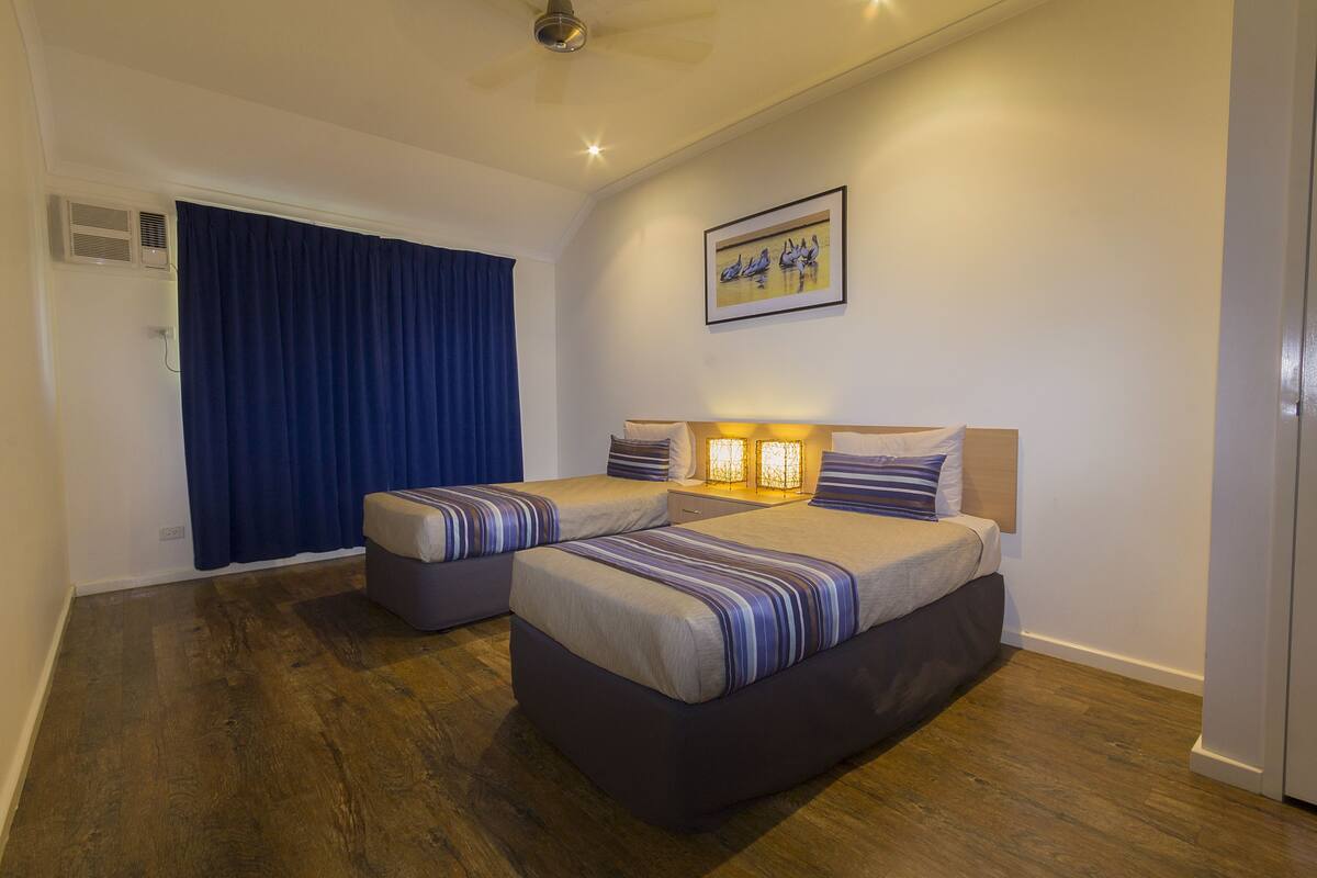 Apartment, 3 Schlafzimmer | 1 Schlafzimmer, Zimmersafe, Verdunkelungsvorhänge, Bügeleisen/Bügelbrett