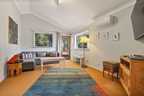 Cottage Homestead | Living area