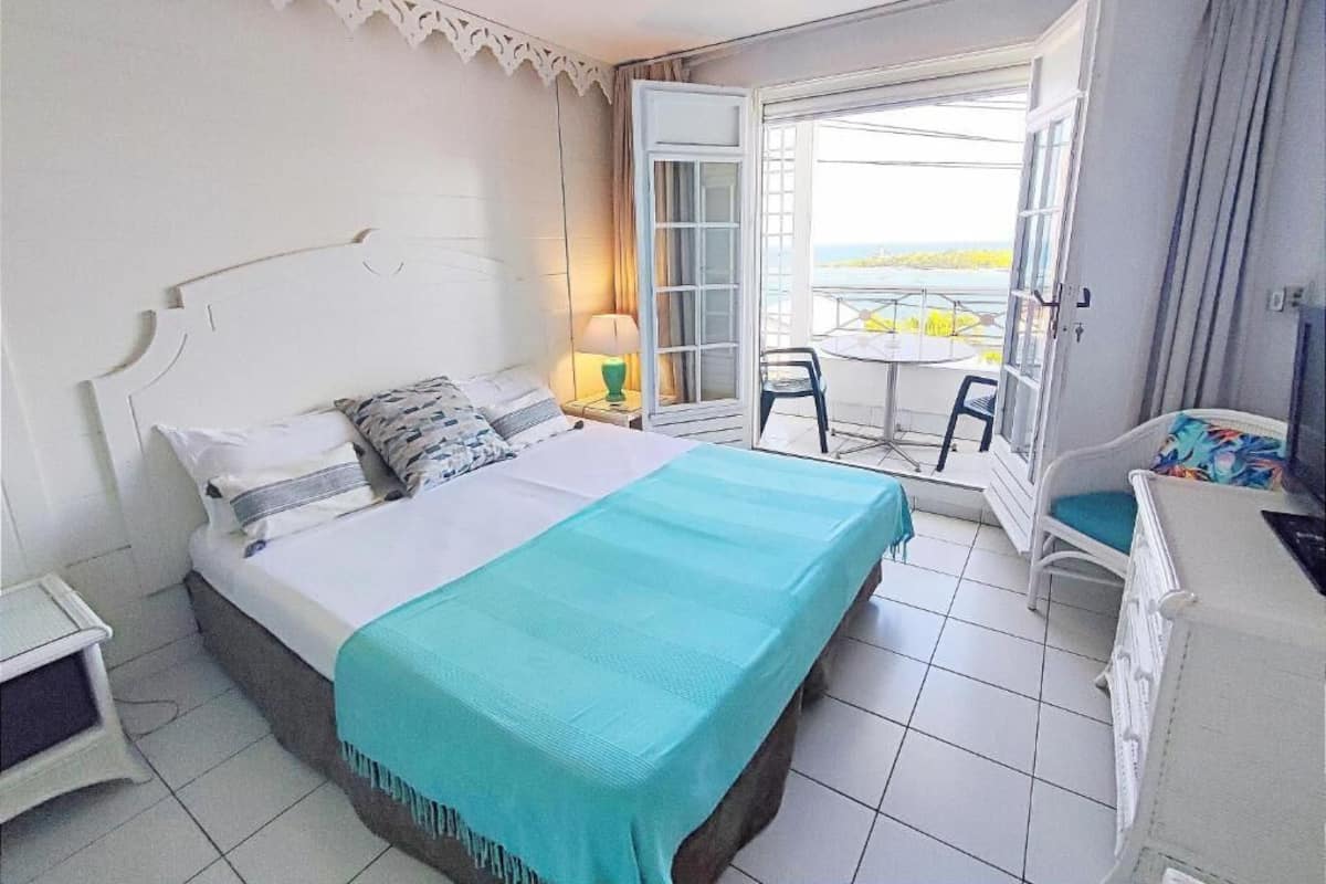 Comfort Studio | 2 bedrooms, in-room safe, blackout drapes, free WiFi