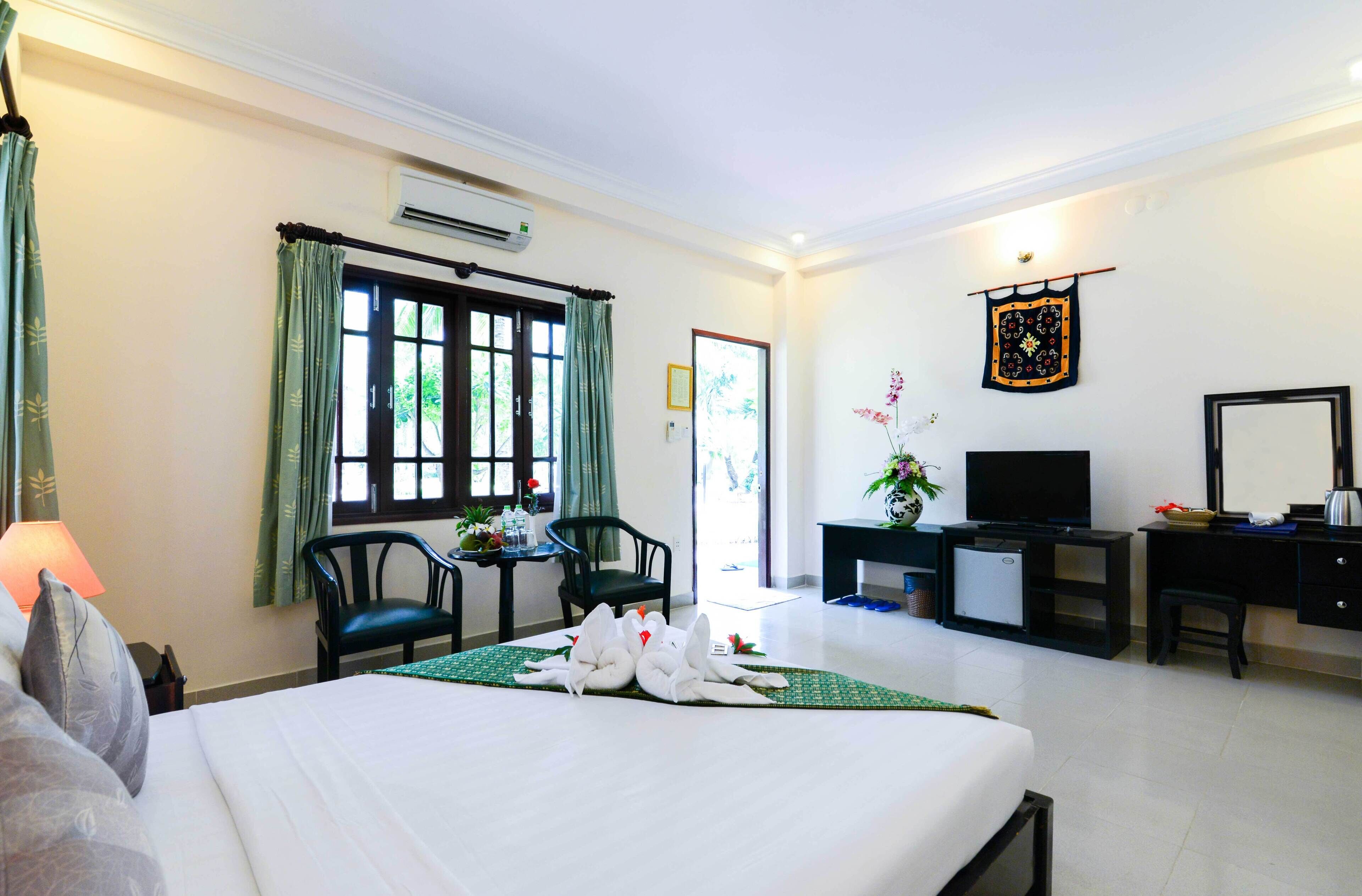 1 bedroom, minibar, in-room safe, desk