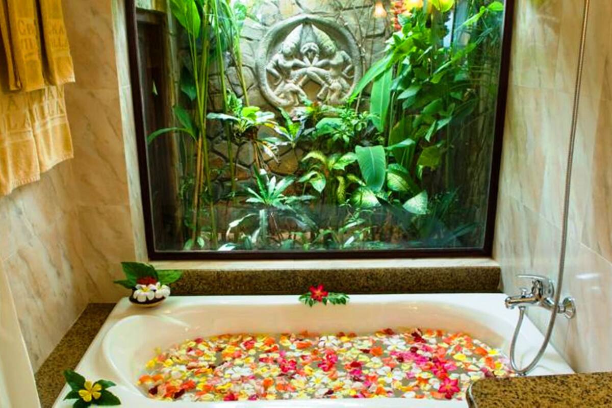 shower, free toiletries, hair dryer, bathrobes