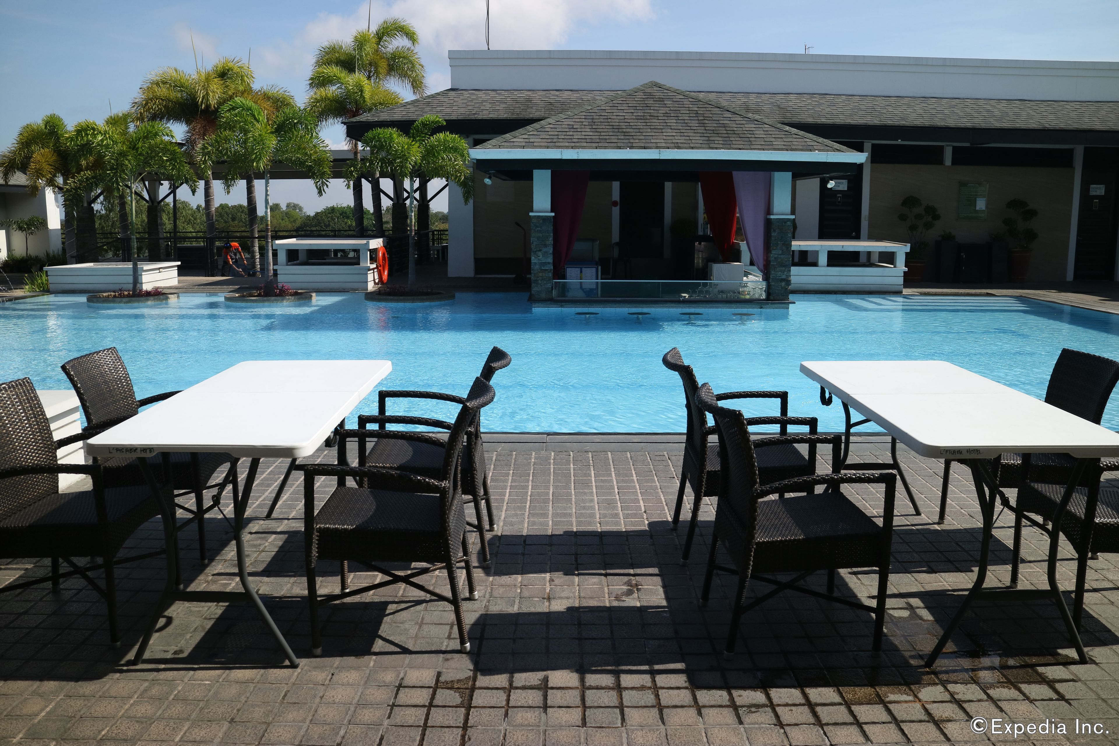 Outdoor pool, sun loungers