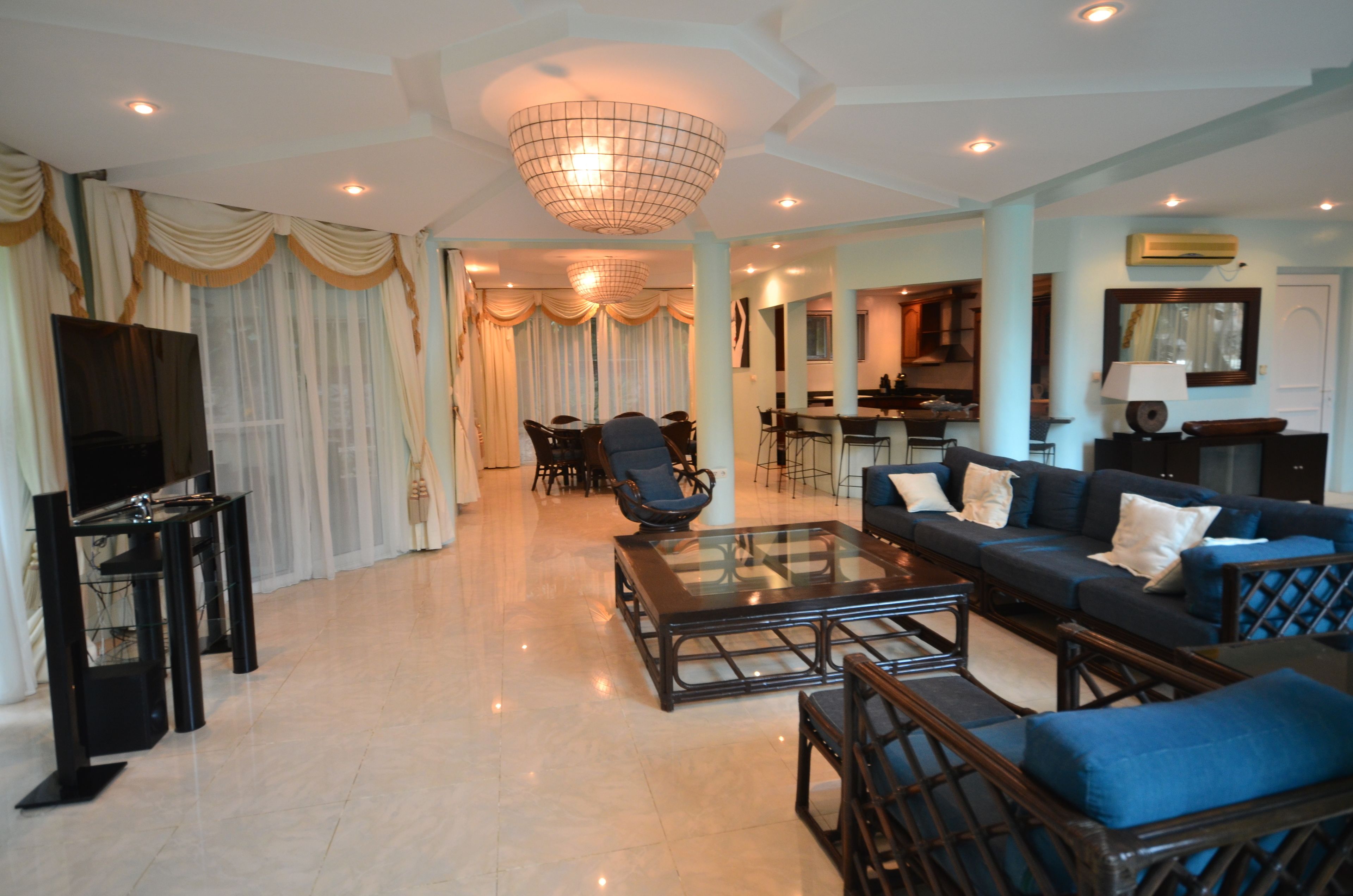 villa, 3 bedrooms | living area | 32-inch flat-screen tv with cable channels, tv