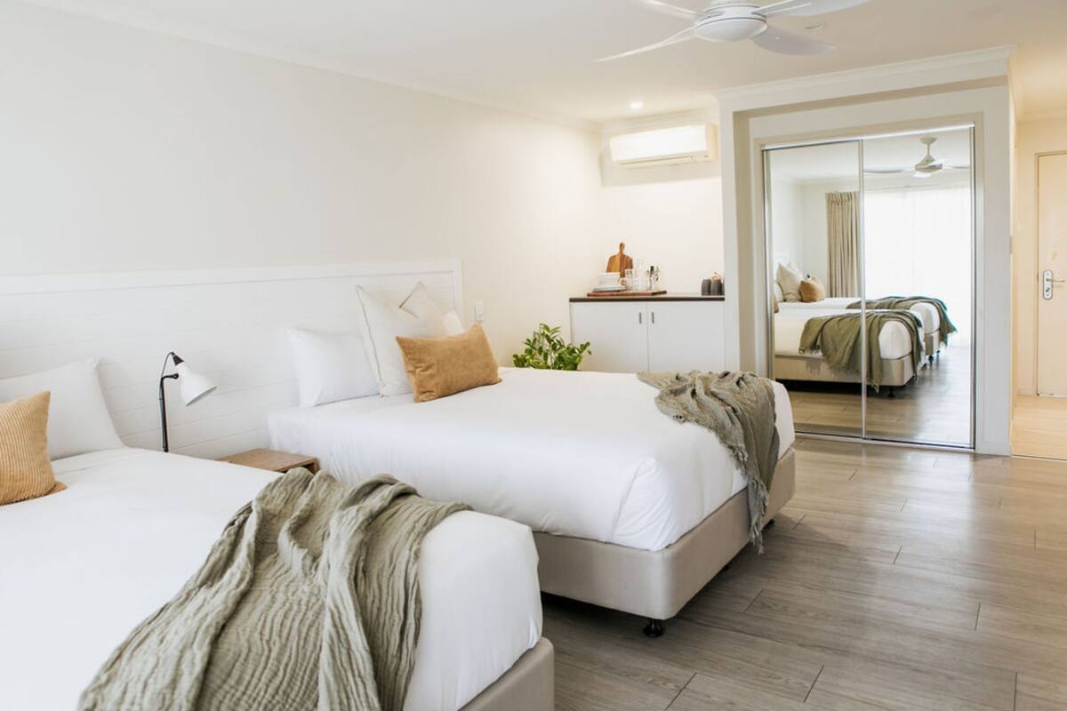 In-room safe, laptop workspace, blackout curtains, iron/ironing board