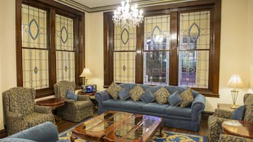 Sảnh tiếp tân