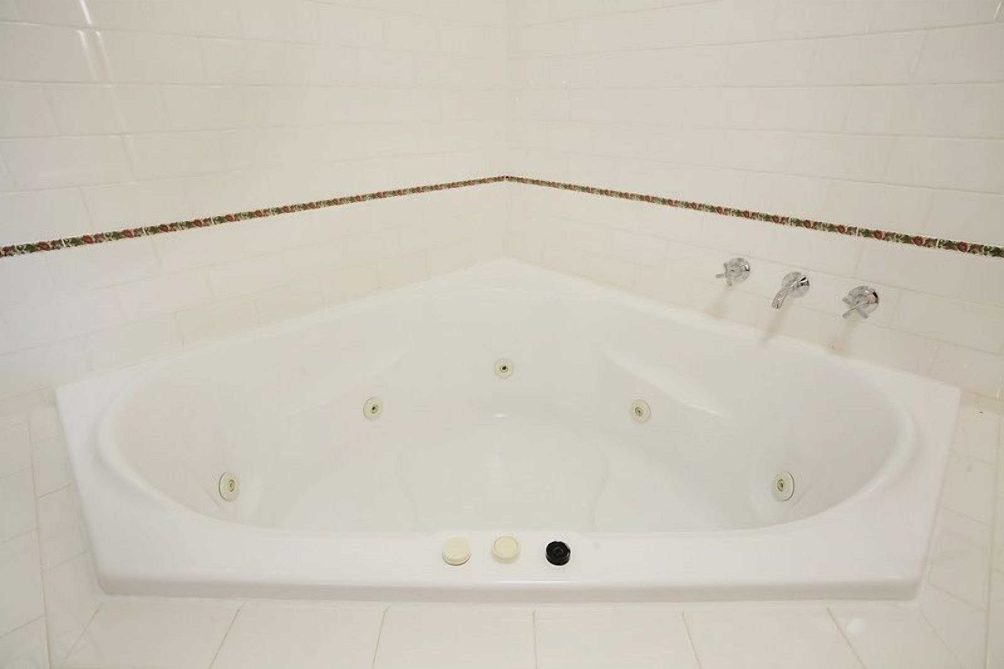 premium double room | deep-soaking bathtub