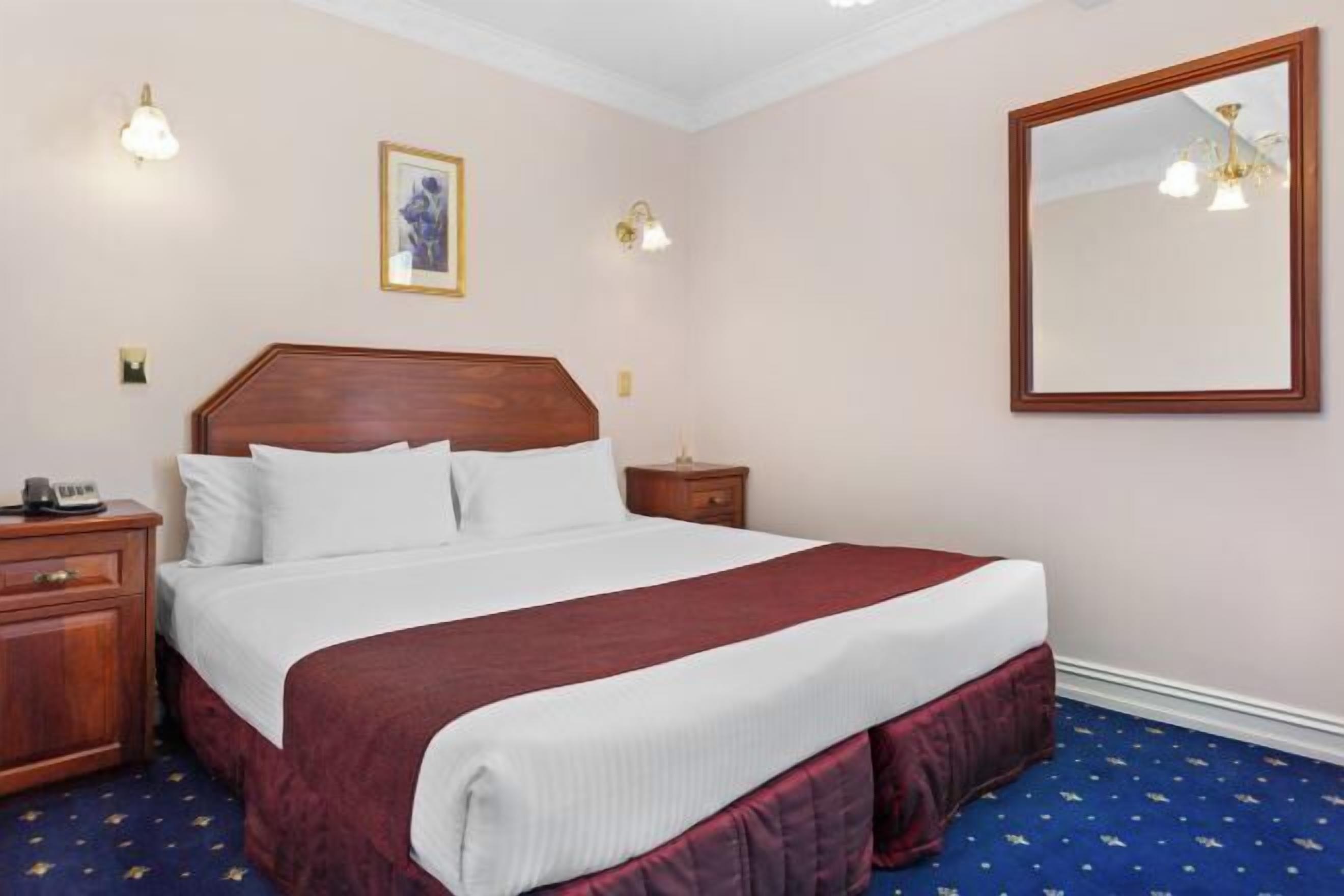 Desk, free WiFi, bed sheets