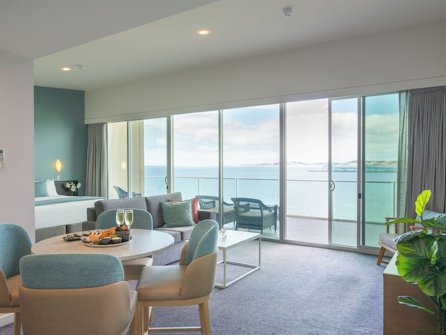 Luxury Suite with Ocean View | Minibar, in-room safe, soundproofing, iron/ironing board