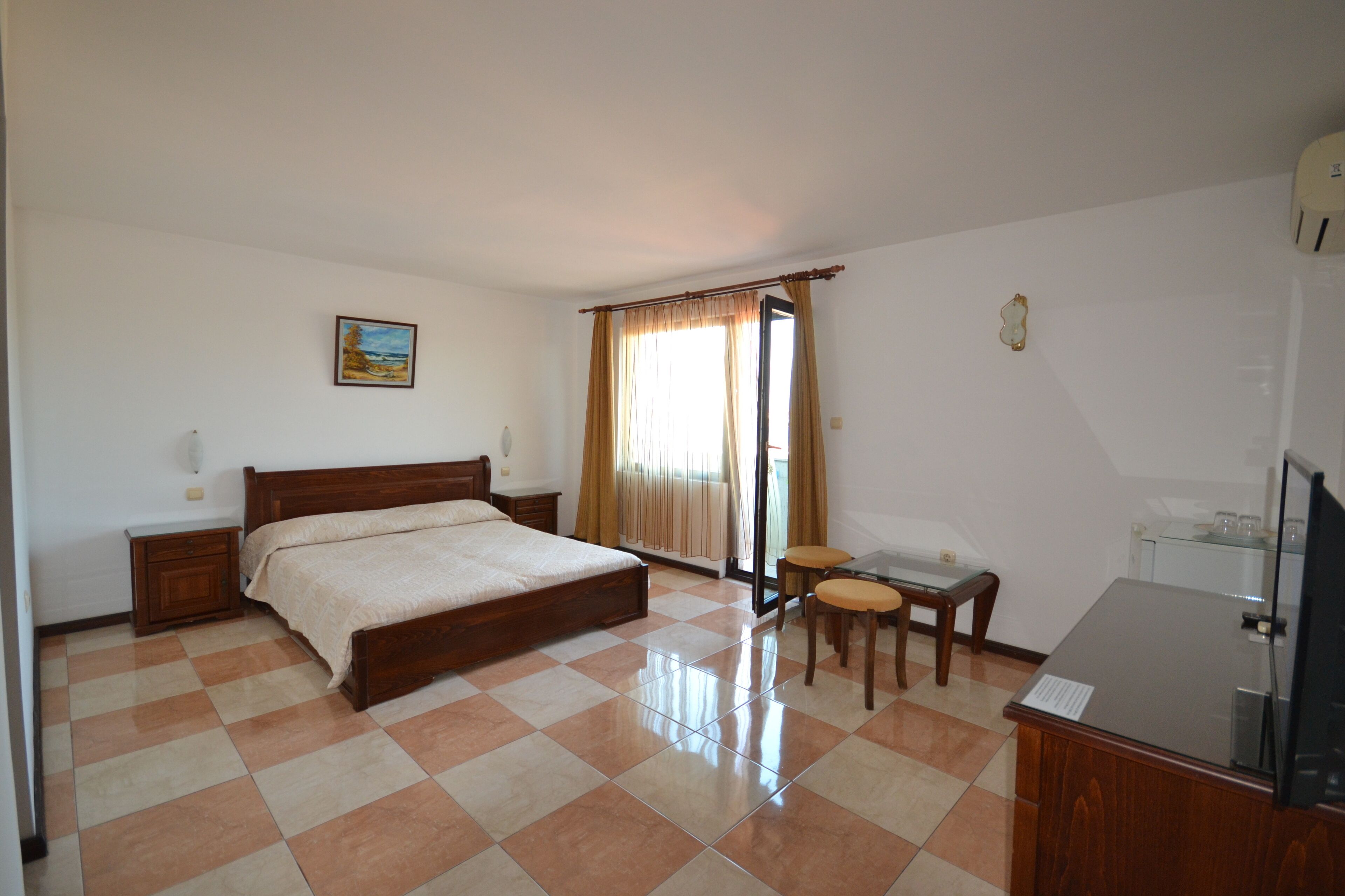 Double Room, Sea View (Top Floor) | Desk, iron/ironing board, free WiFi, bed sheets