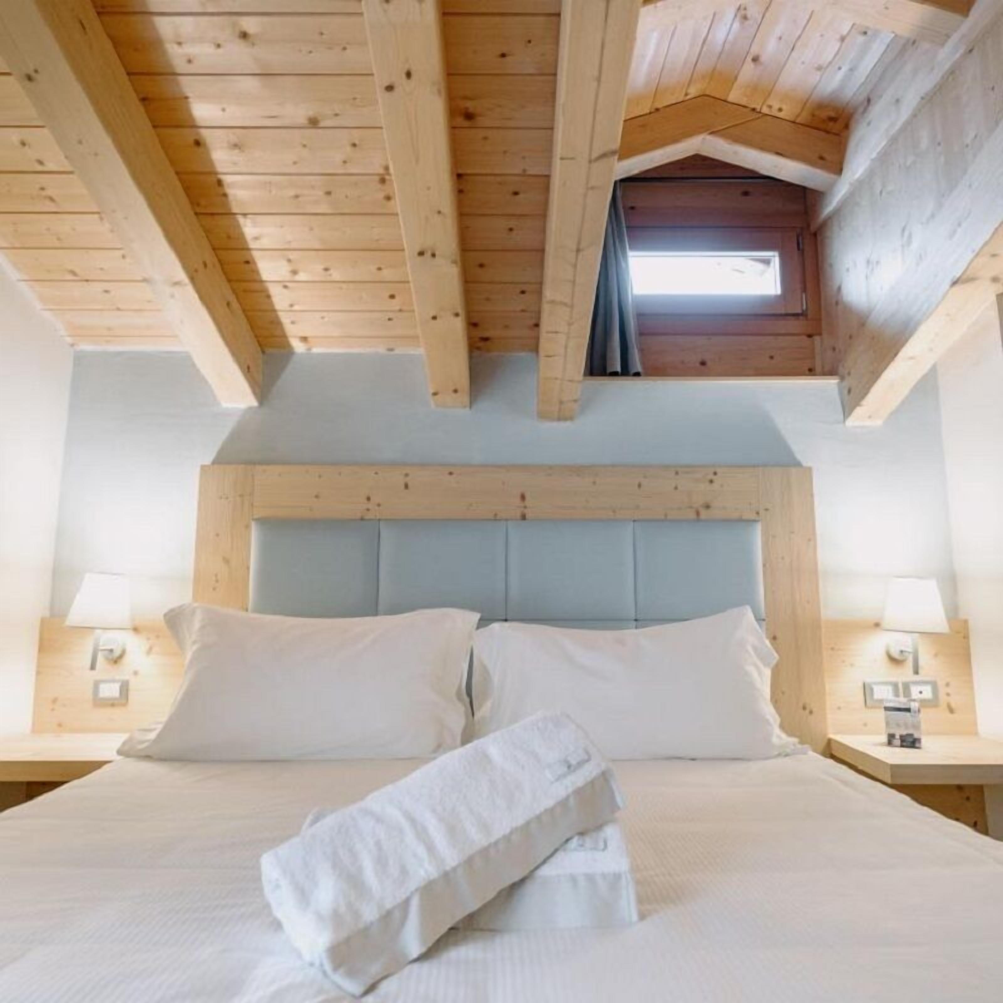 Egyptian cotton sheets, premium bedding, down comforters