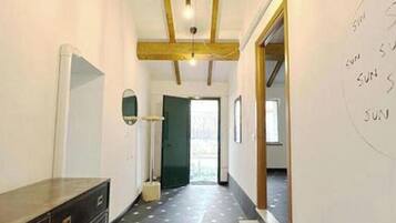 Hochwertige Bettwaren, Zimmersafe, kostenloses WLAN, Bettwäsche