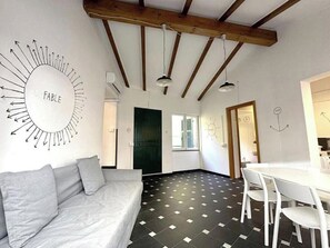 Biancheria da letto di alta qualità, una cassaforte in camera