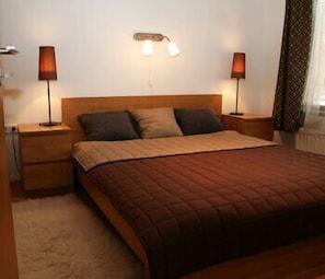 1 bedroom, individually decorated, individually furnished, desk - Adler Apartments (Budapest)
