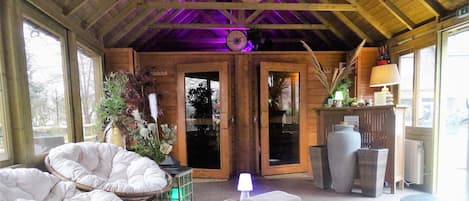 Couples treatment rooms, massages