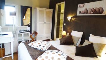 Chambre Double Confort | Bureau, rideaux occultants, chambres insonorisées, Wi-Fi gratuit