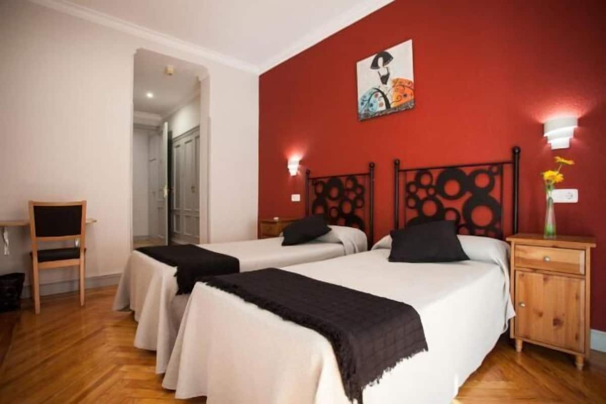 1 bedroom, premium bedding, in-room safe, individually decorated