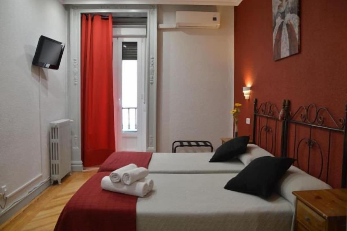 In-room safe, desk, blackout curtains, free WiFi