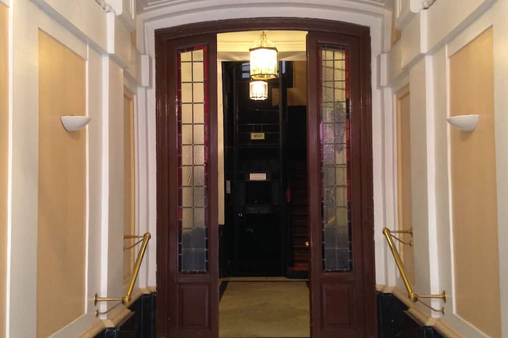 Hostal Aresol