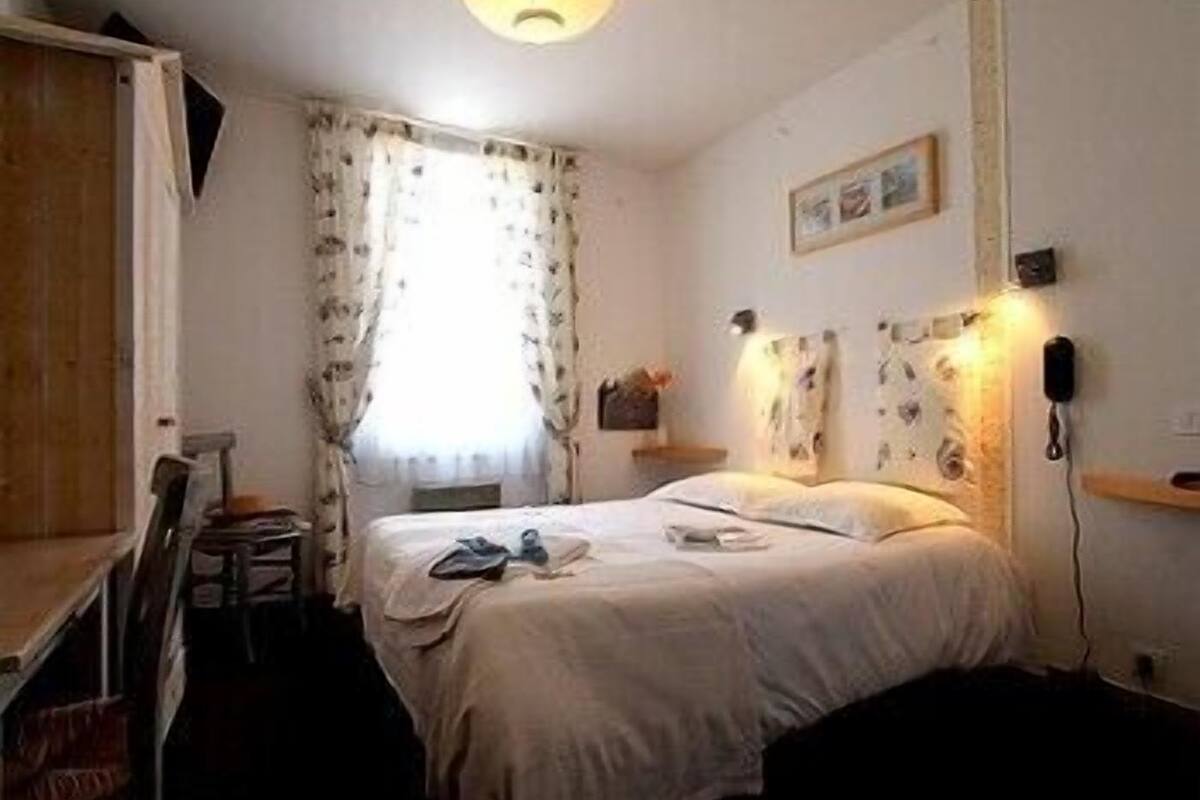 double room | desk, free cots/infant beds, free wifi