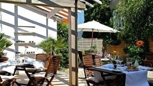 Outdoor dining - Le Relais Marine (Mesquer)