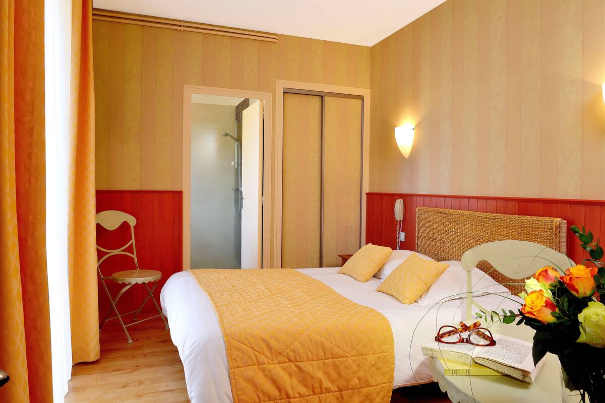 Double Room | Desk, WiFi (free)