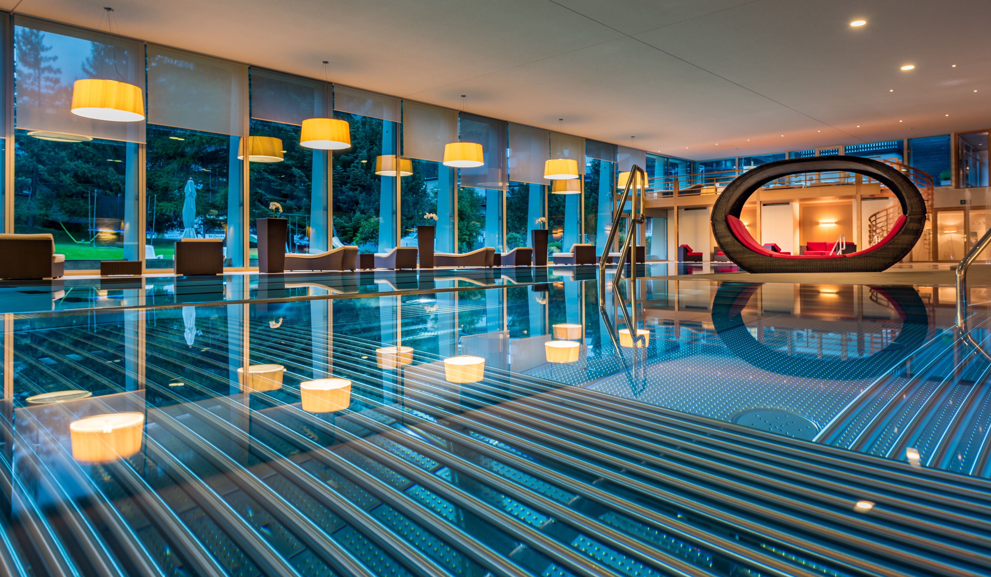 Indoor pool, sun loungers