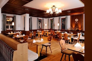 Restaurant - Hotel Feldwebel (Soell)