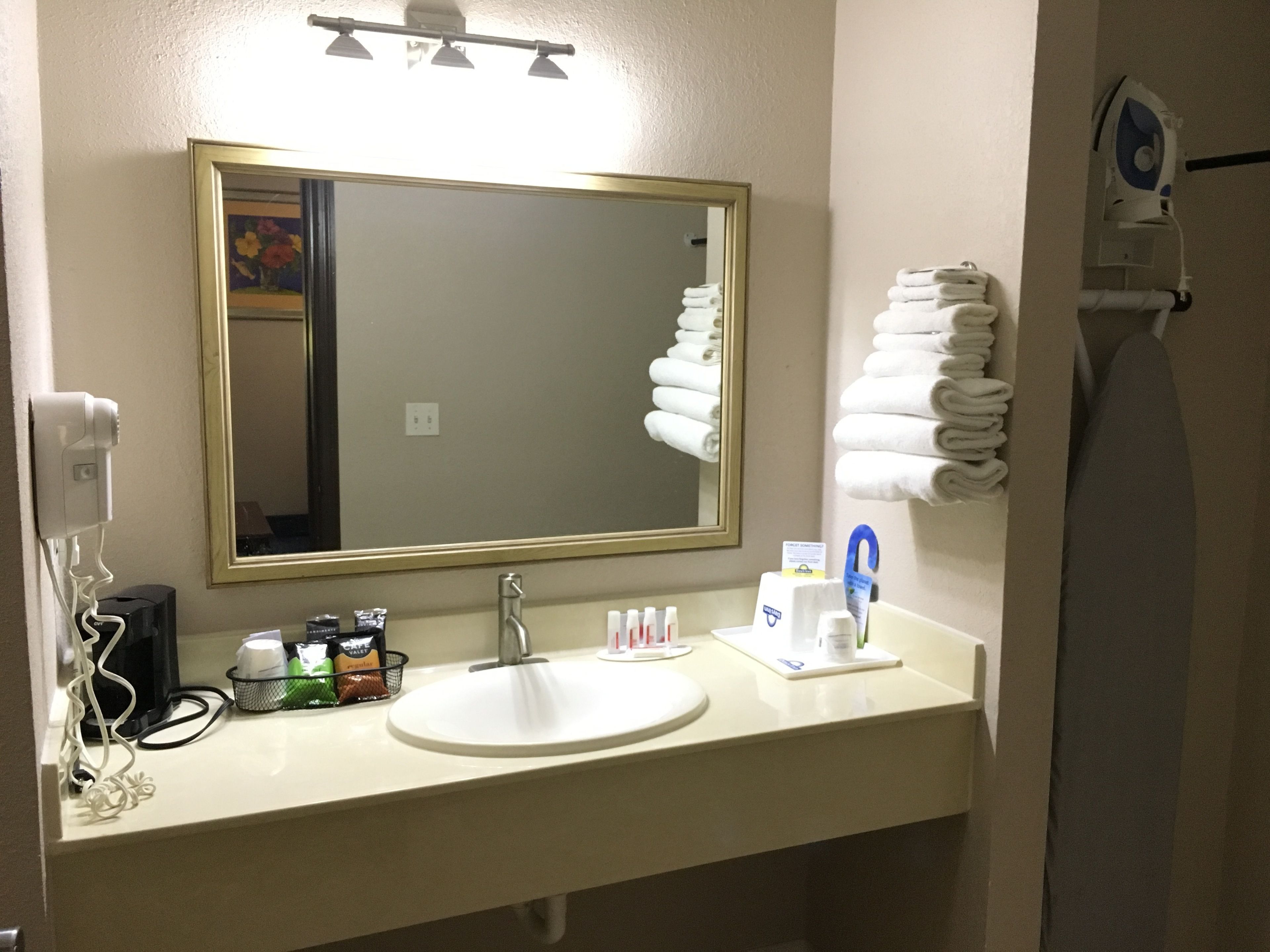 Foto - Days Inn & Suites by Wyndham Tampa Fairground Casino Area