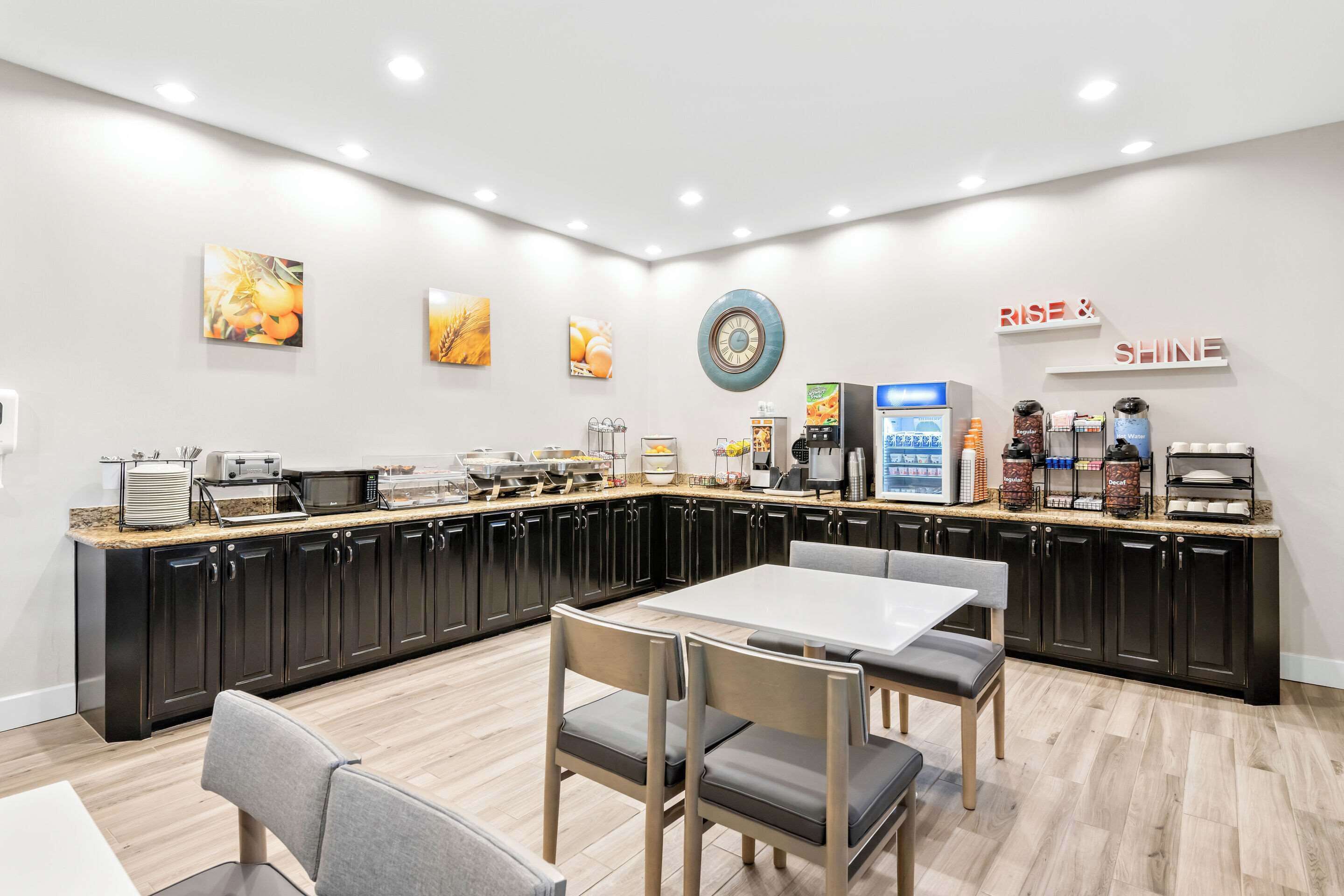 free daily self-service breakfast