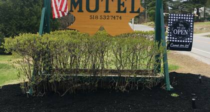 Maple Leaf Motel
