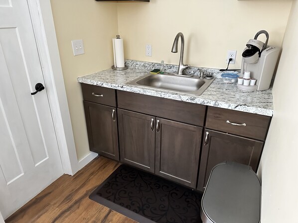 Basic Cabin | Private kitchen