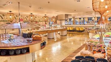 Daily buffet breakfast for a fee