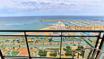 Deluxe kamer | Uitzicht vanuit de kamer