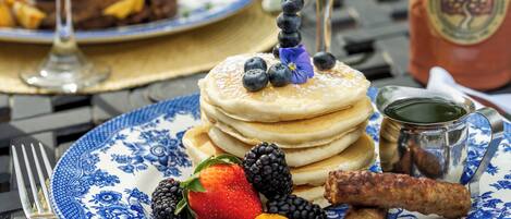 Daily full breakfast for a fee