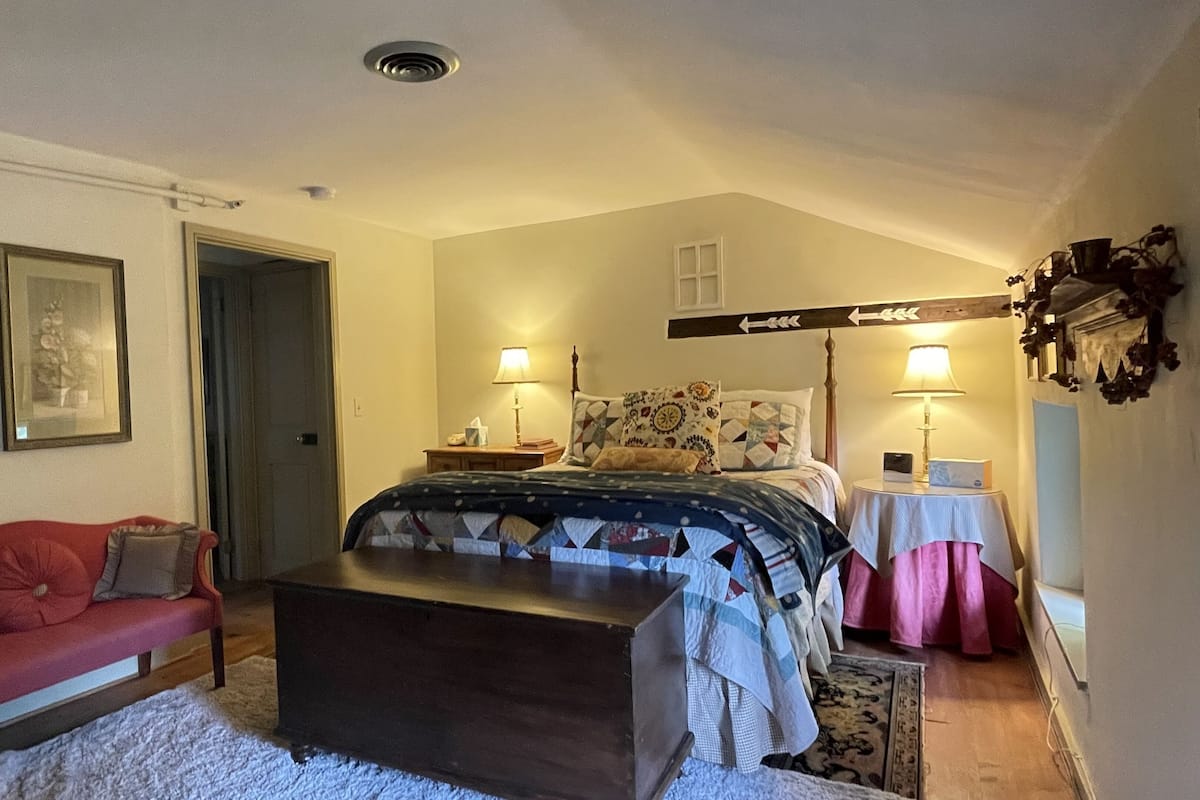 Suite familiar (Bettys suite) | 1 habitación, ropa de cama de alta calidad y escritorio