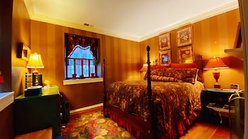 The Wayside Inn Bed & Breakfast