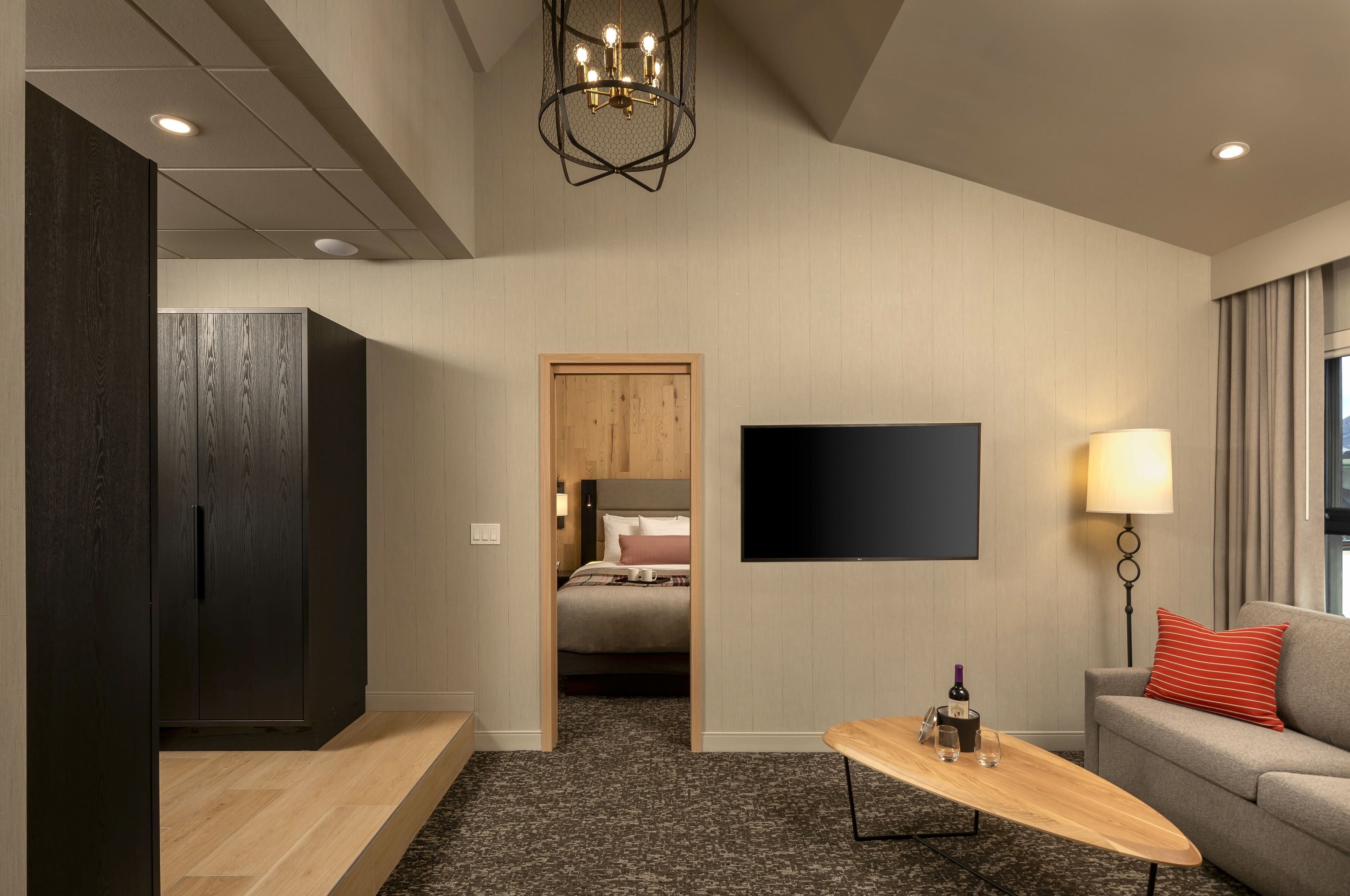 summit one bedroom suite, 1 king bed | 1 bedroom, in-room safe, desk, blackout curtains