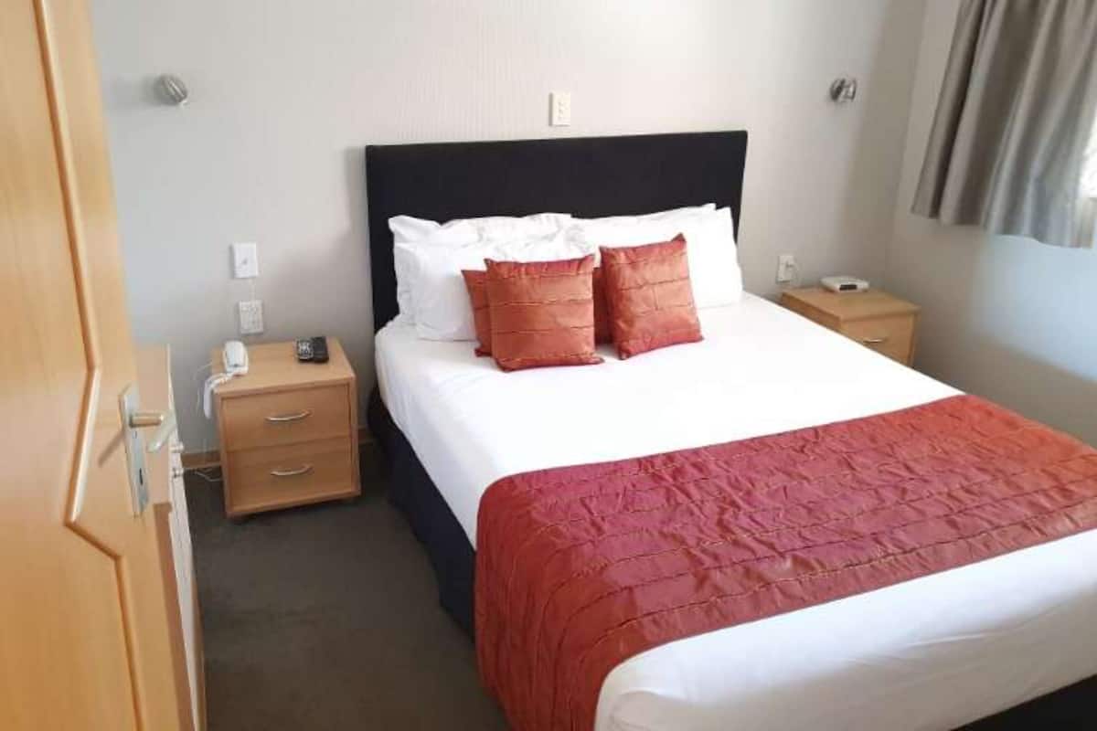 Memory-foam beds, soundproofing, iron/ironing board, free WiFi