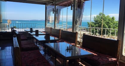 Antique Hostel & Guesthouse