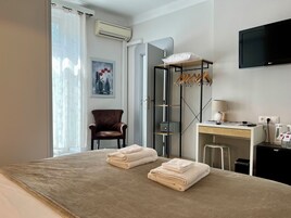 Habitación familiar | Ropa de cama de alta calidad y decoración individual