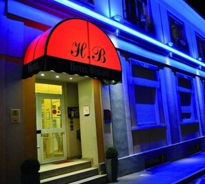 Exterior - Hôtel Berlioz (Saint-Louis)