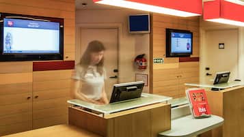 Pintu masuk interior