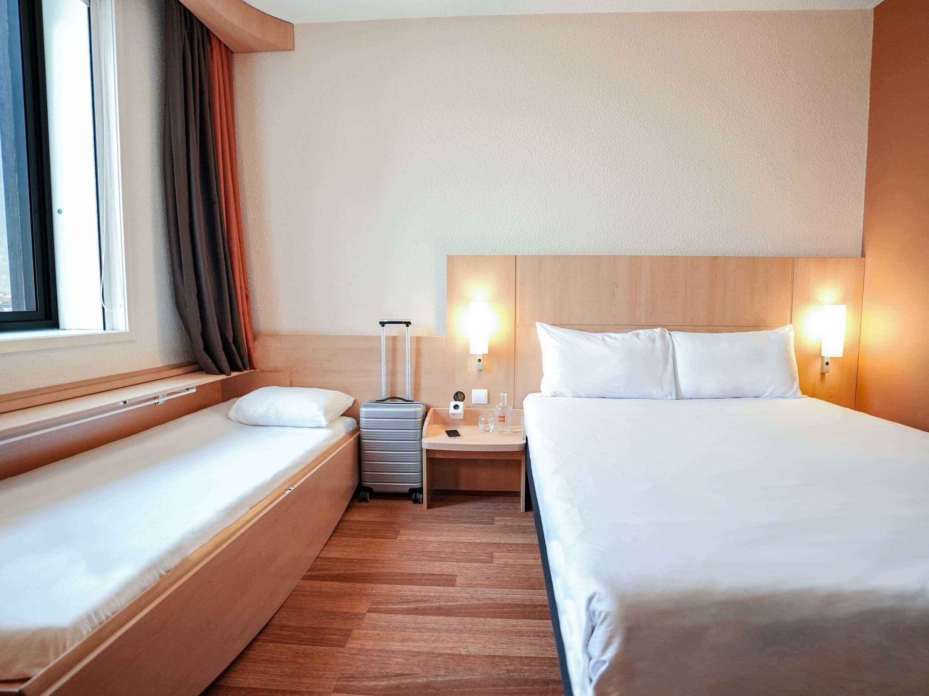 In-room safe, desk, soundproofing, iron/ironing board