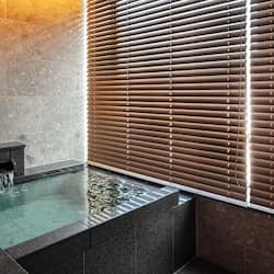 Universal Room with Private Hot Spring, Accommodates Up to 3 Guests, Non Smoking | Bathroom | Combined shower/tub, free toiletries, hair dryer, slippers